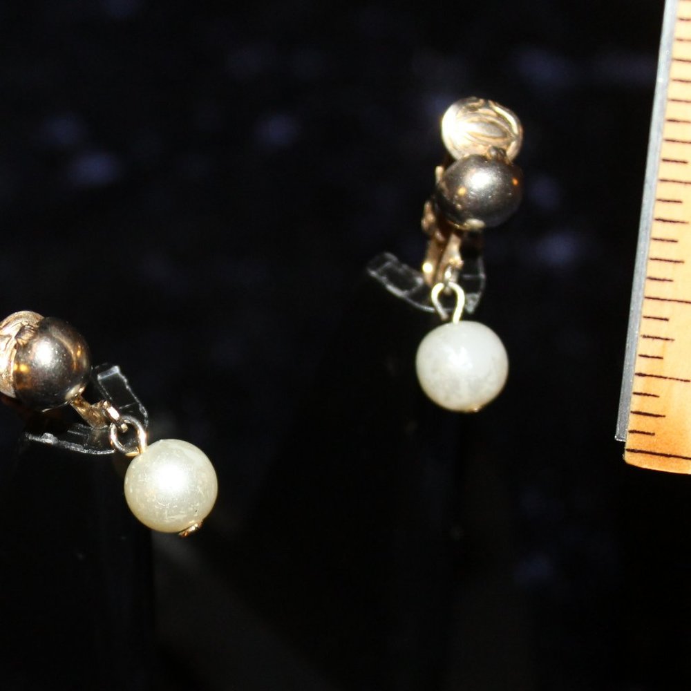 Dangling Pearl Clip on Earrings